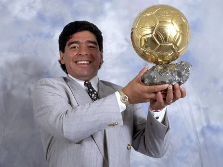 Dieqo Maradonanın Qızıl topunun satışının tam tarixi